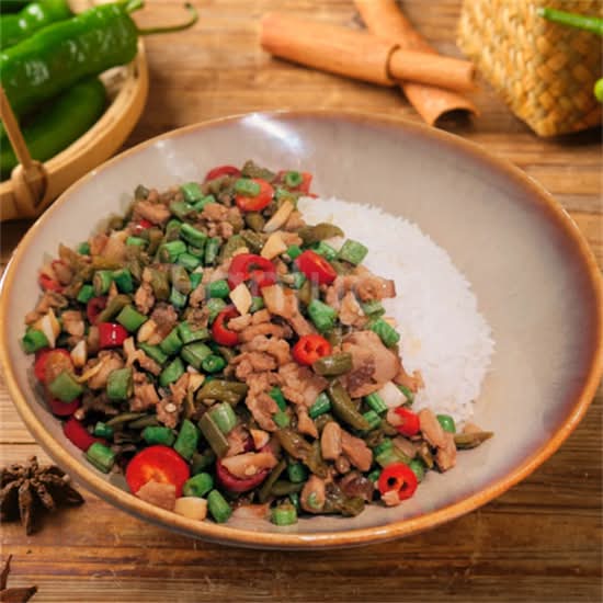 酸豆角肉末盖码饭 Pickled Long Beans Mince Pork GAIMA Rice Bowl